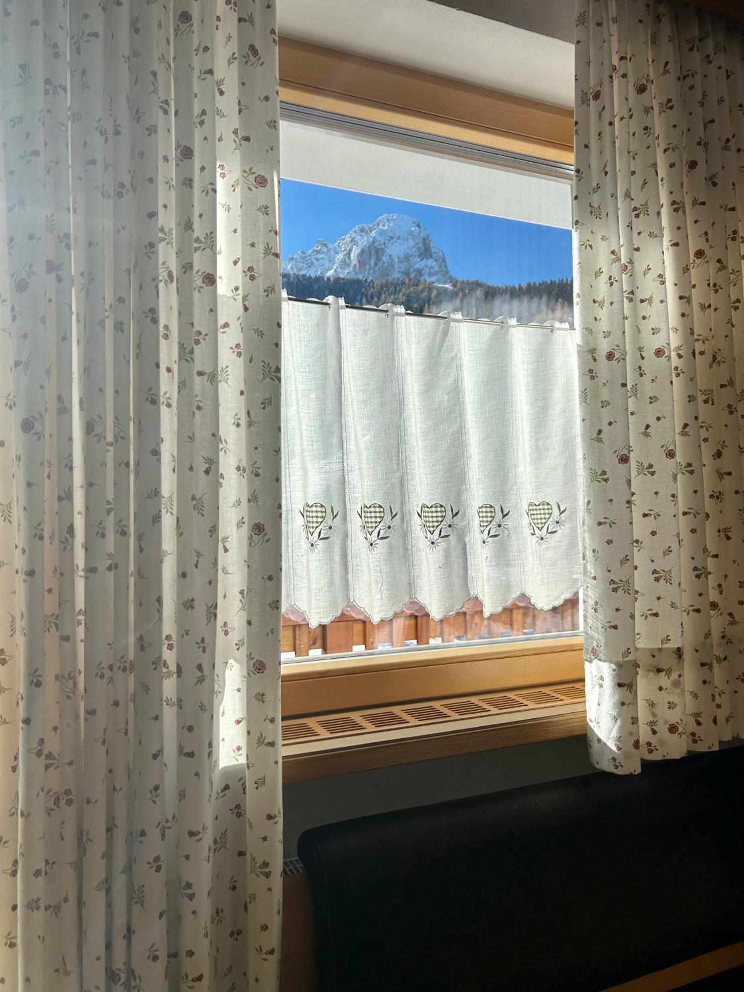 Residence Ravisa Dolomites Sëlva Buitenkant foto